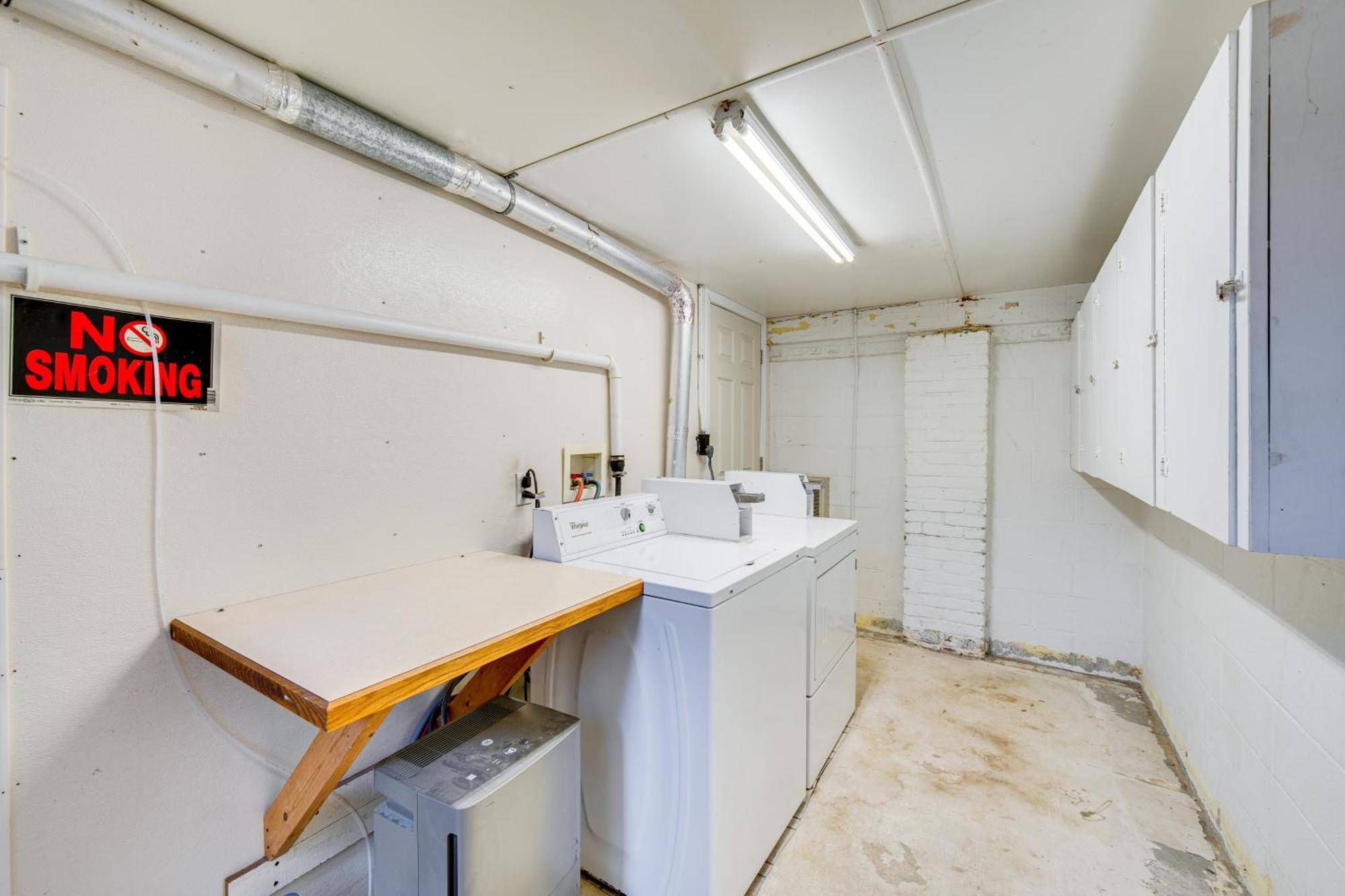 Dutch Country Schoolhouse Haven With Grill! Apartment Gap Bagian luar foto