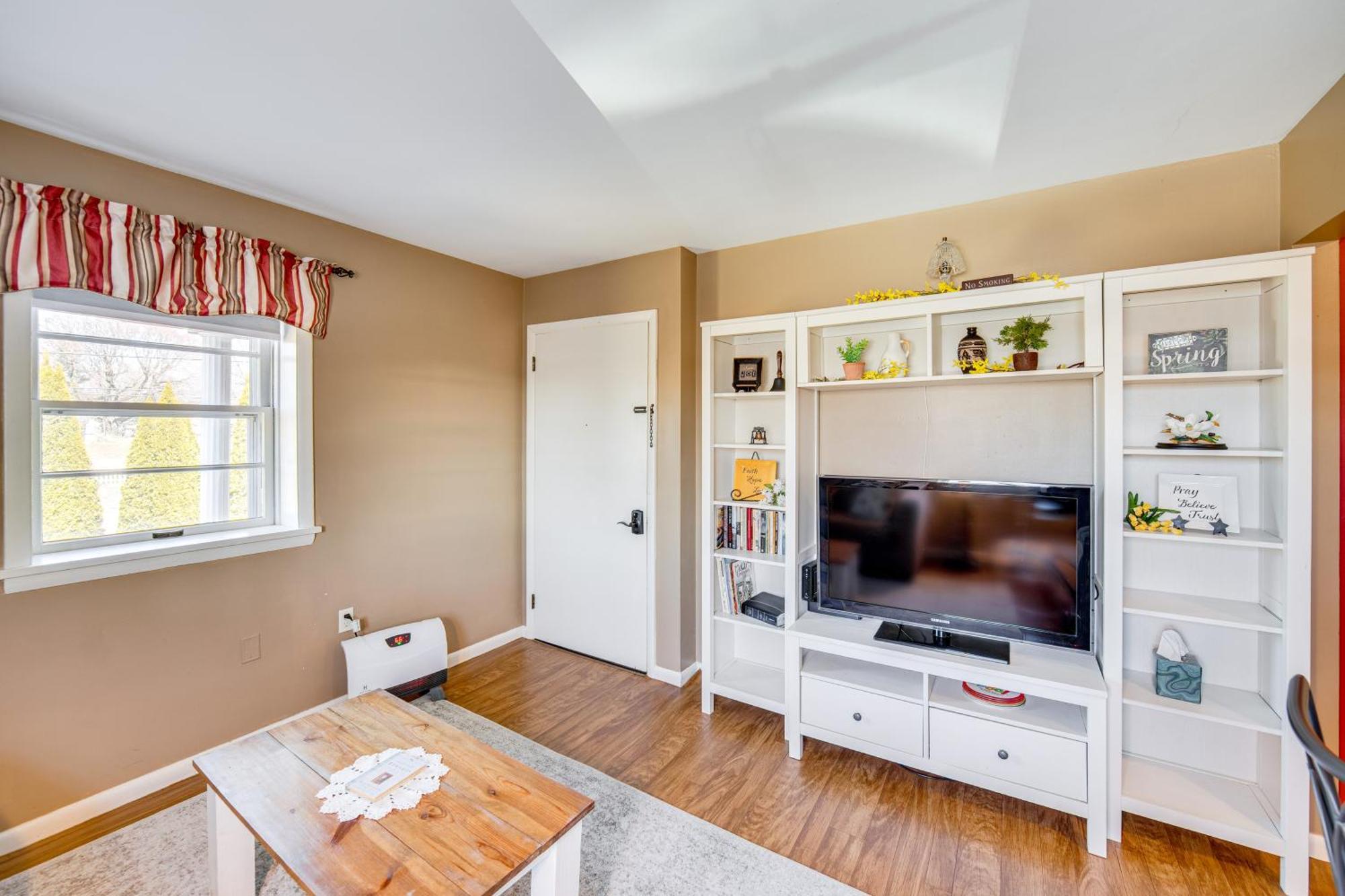 Dutch Country Schoolhouse Haven With Grill! Apartment Gap Bagian luar foto